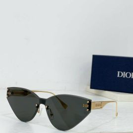 Picture of Dior Sunglasses _SKUfw55770811fw